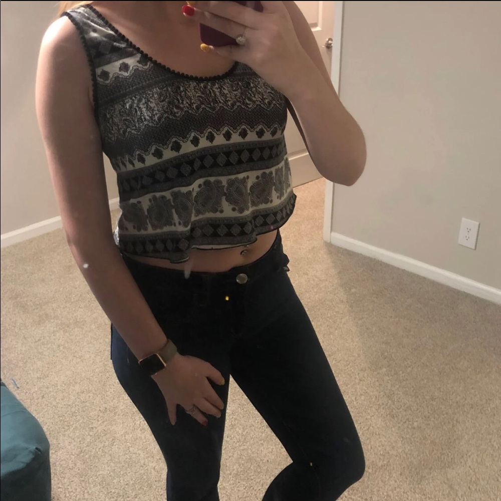 LA Hearts Crop Top Shirt